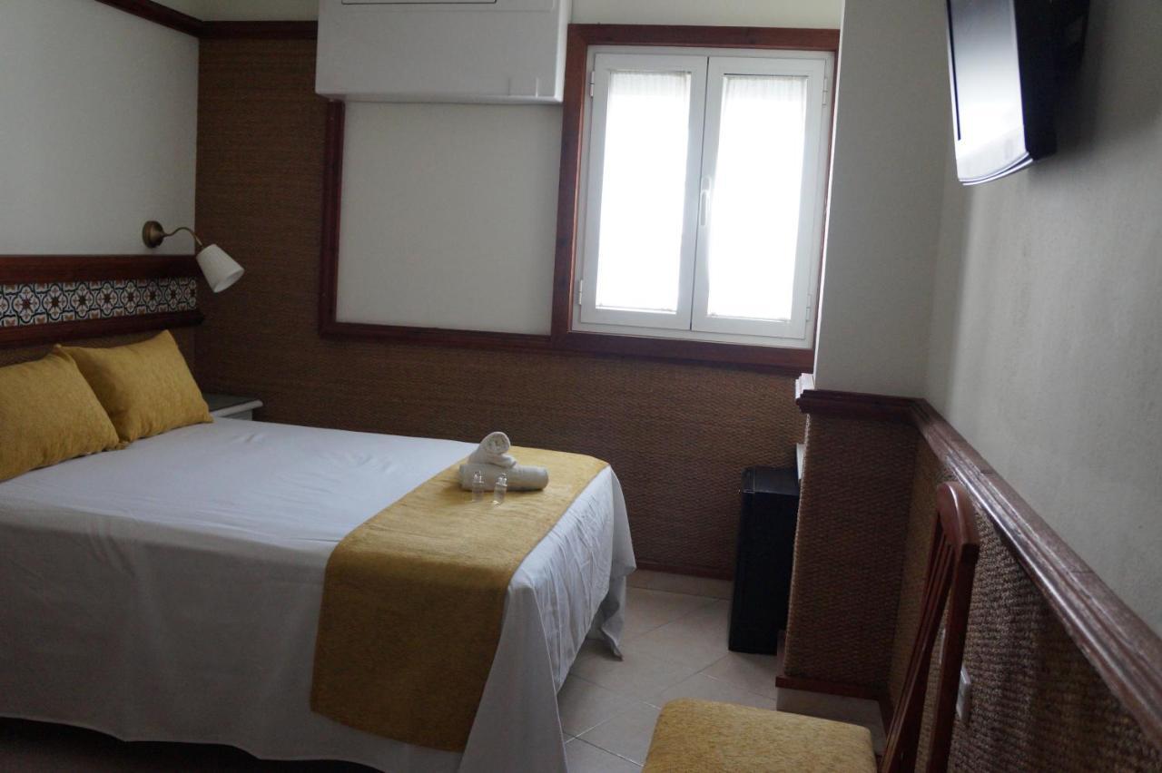 Hostal La Conilena Conil de la Frontera Kültér fotó